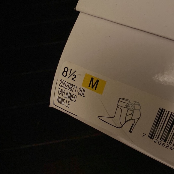 NWB Cherry Red Booties w/ High Heel by Nine West - Picture 10 of 10